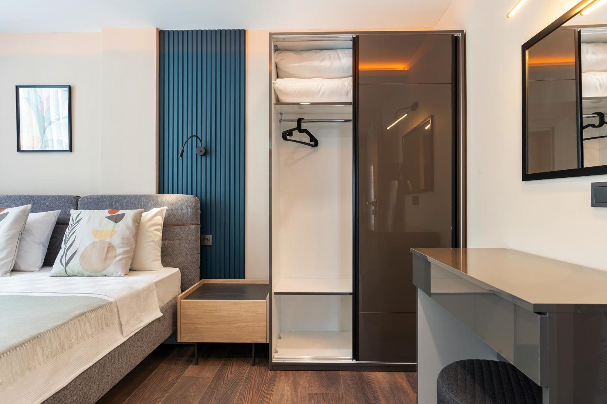 Doqu Suites Hotel 安塔利亚 外观 照片