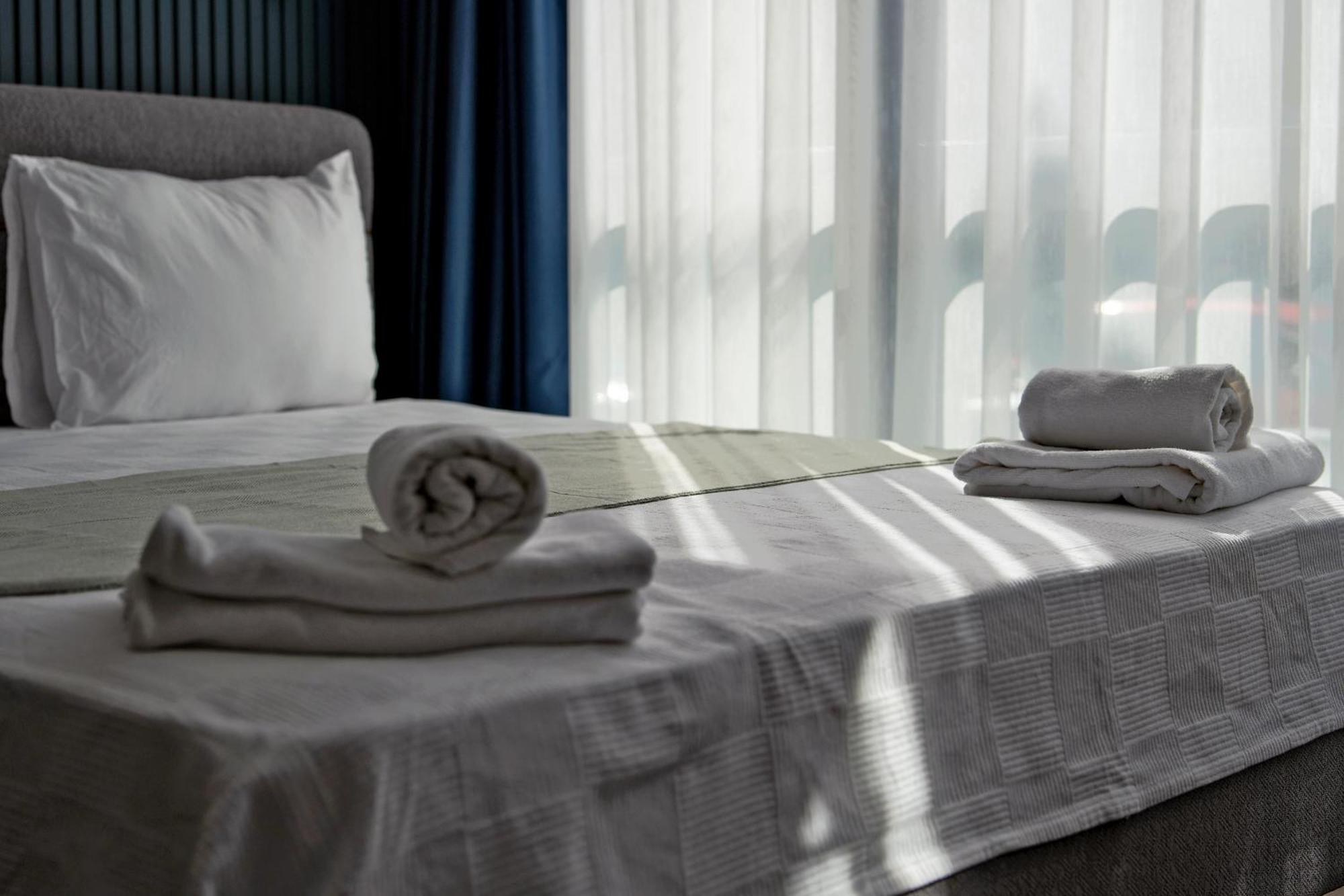 Doqu Suites Hotel 安塔利亚 外观 照片